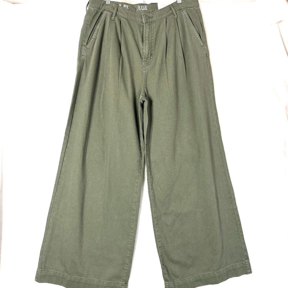 NEW A.N.A. Tencel Pleated High Rise Wide Leg Relaxed Comfort Jeans 14 Green